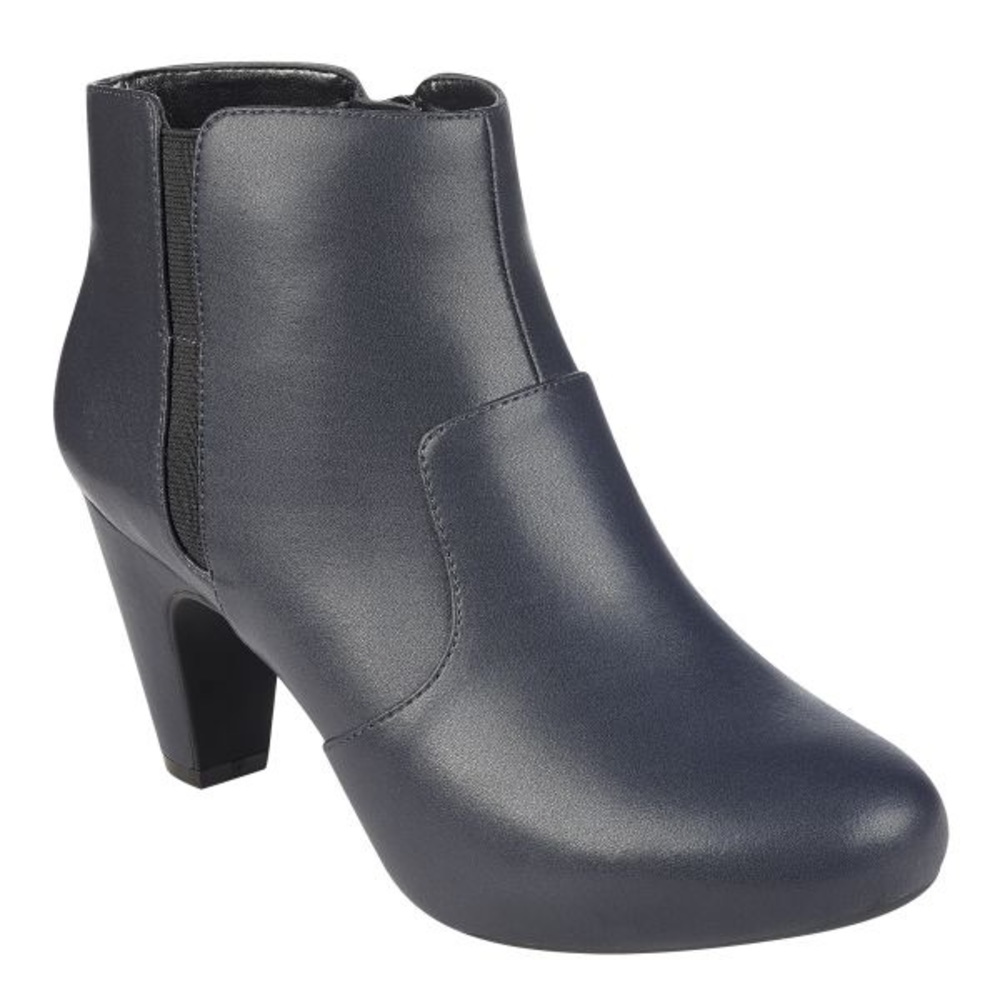 NWT EASY SPIRIT PAMELA HEELED BOOTIES WIDE WIDTH